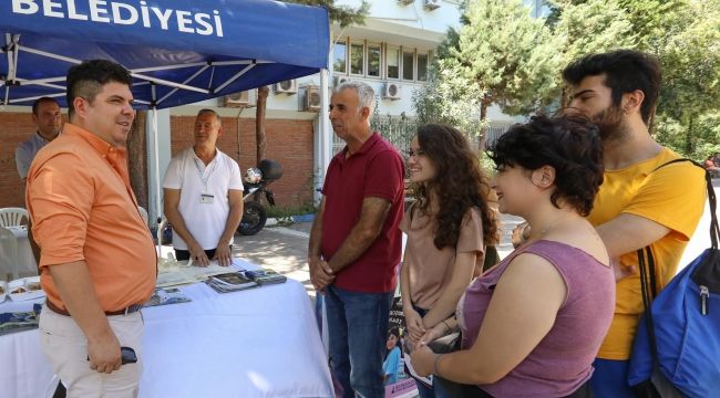 Buca'da öğrencilerle ilk kayıt heyecanı! 