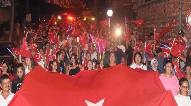 Karaburun Belediyesi'nden anlamlı kutlama 