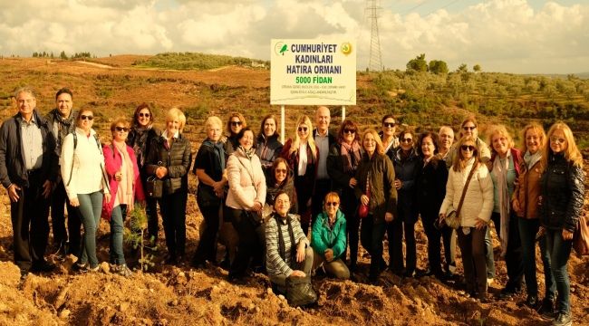 “Cumhuriyet Kadınları Ormanı” İzmir’e nefes olacak