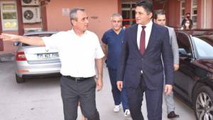 BAŞKAN ACAR ALİAĞA DEVLET HASTANESİ’NİN YENİ BAŞHEKİMİNİ ZİYARET ETTİ