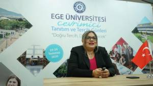 Ege Üniversitesi aday öğrencilerin yanında