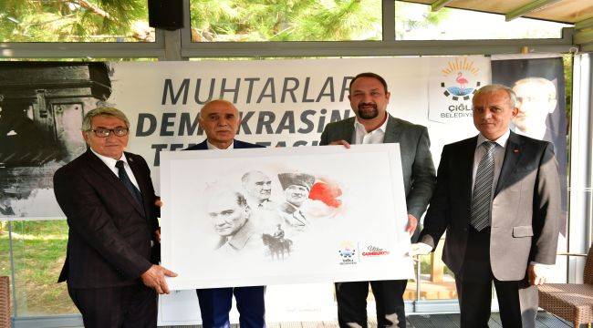 Başkan Gümrükçü’den muhtarlara birlik mesajı