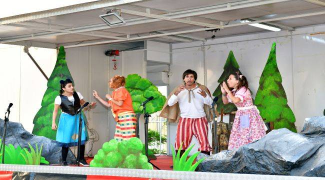 Çiğli Mahallelerinde Çocuk Tiyatrosu Sahneleniyor