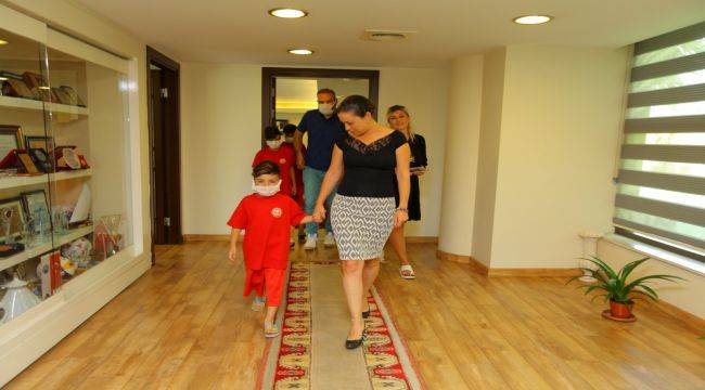  Başkan Sengel, Mardin'in Çocuklarını Ağırladı