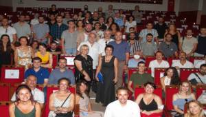 İzmir Büyükşehir Belediyesi Şehir Tiyatroları’nda ilk buluşma