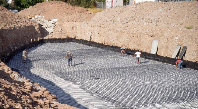 Yaşlıbakımevi'nin Temel Demirleri Döşeniyor