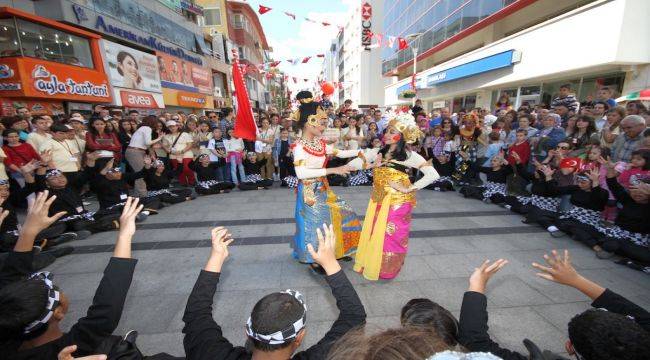 Karşıyaka, Kültür ve Çevre Sempozyumu’na Ev Sahipliği Yapacak