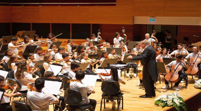 Yorglass Barış Çocuk Senfoni Orkestrası'ndan Dev Konser