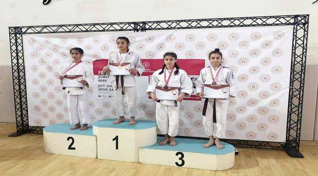 Yunusemreli Yıldız Judocular Eskişehir'den 7 Madalya ile Döndü