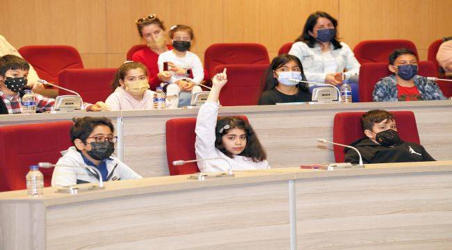 Gaziemir'in çocuk meclisi yolda