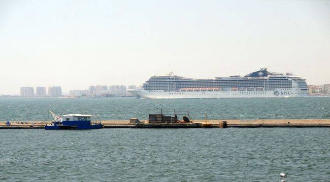 İzmir Limanı’nda hareketli günler 