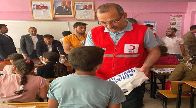 İzmir’den Şırnak’ a yardım