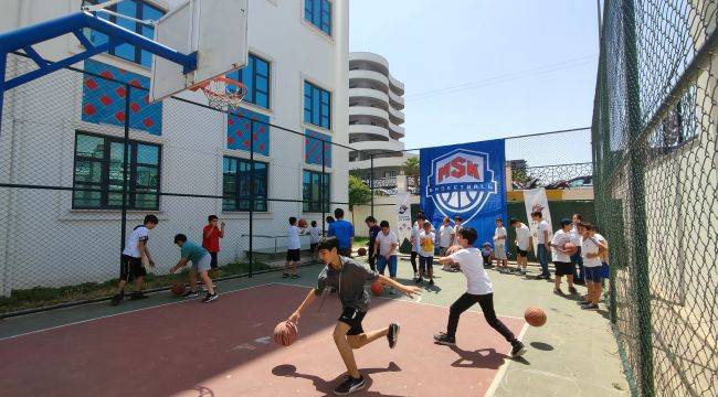 İzmir’in en büyük okul şenliği