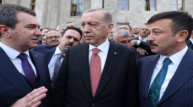 Grup Toplantısı öncesi Erdoğan ve Koştu bir arada