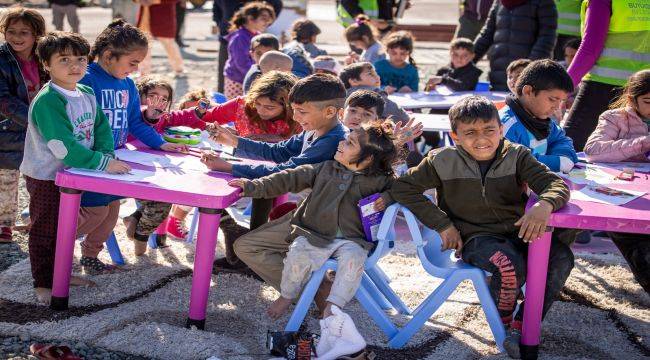 Depremzede çocuklar Masal Evleriyle iyileşiyor