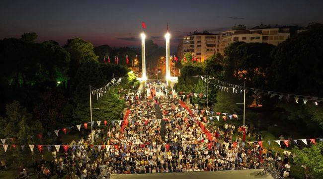 92. İEF, uluslararası karnaval kortejiyle kapılarını açıyor