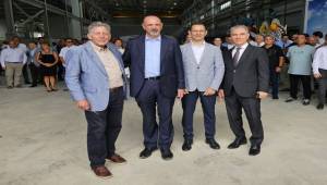 Dünya devi katamaran firması yatırım için İzmir'i seçti