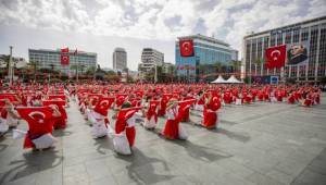 23 Nisan’da çocuk neşesi İzmir’i saracak