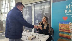  Kitap Kurtları İçin Kitap Bağışı Kampanyası