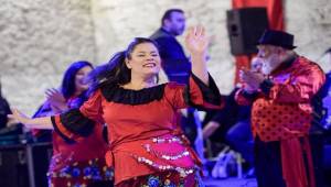 Var Oluşumuzu Kutluyoruz