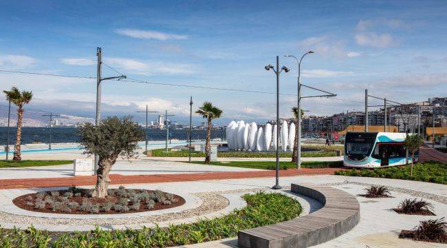 İzmir’in afet sonrası toplanma alanlarının analizi yapıldı  