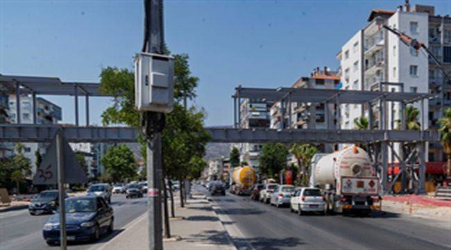 Yeni Girne Caddesi yayalar için daha güvenli oluyor