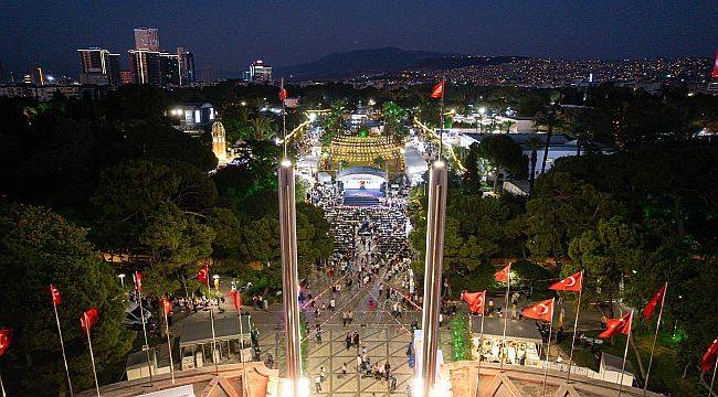 İzmir Enternasyonal Fuarı’na ilk gününde büyük ilgi