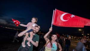 İzmir, kurtuluşu 103. kez kutlayacak