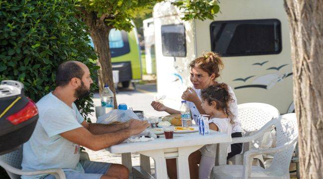 Karavancıların tercihi İnciraltı Karavan Parkı
