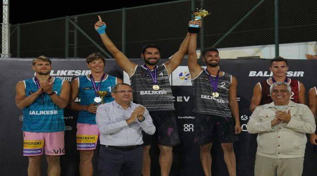 Türk voleybol tarihinde bir ilk yaşandı!