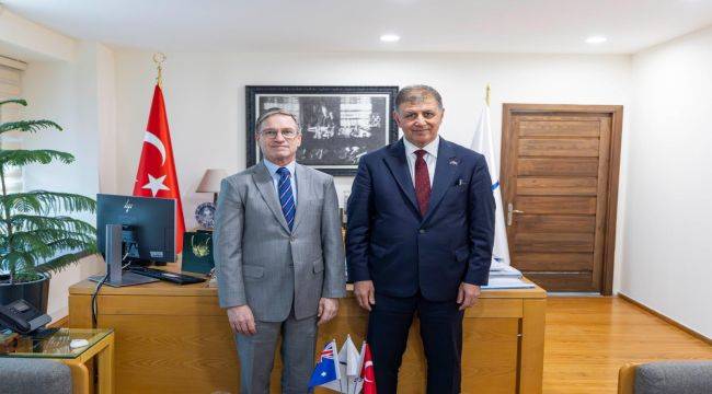 Avustralya Başkonsolosu’ndan Başkan Tugay’a ziyaret