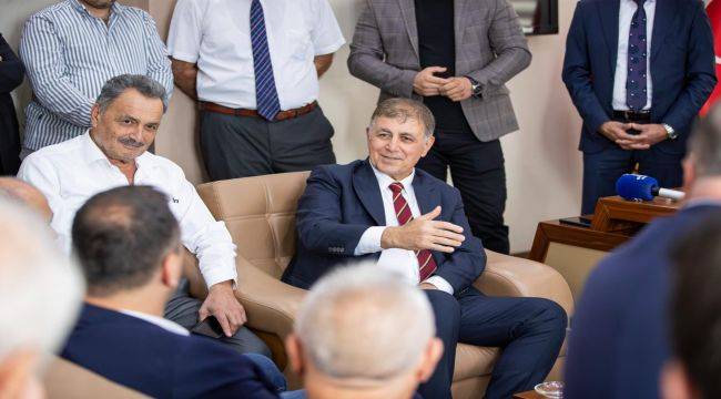 Başkan Tugay Ayakkabıcılar Sitesi esnafını ziyaret etti