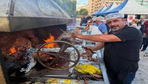 Cağ kebabı ateşi İzmir’i sardı
