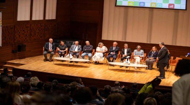 “İzmir’in 2074’e uzanan yolculuğu başladı”