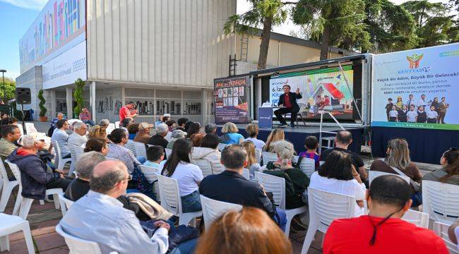 Sinan Meydan İZKİTAP’ta “Adım Adım Cumhuriyet”i anlattı