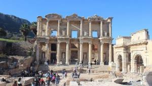 Büyükşehir’den öğrencilere tarih ve müzik molası