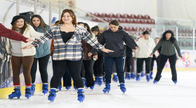 Buz Sporları Salonu yeni sezona hazır
