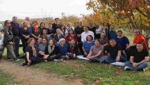 CHP İzmir İl Başkanı Çağatay Güç, Kemalpaşa’da Zeytin Hasadına Katıldı