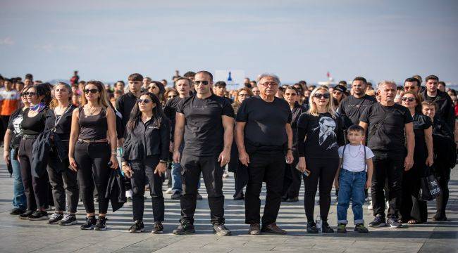 İzmir Ata’sına yürüdü
