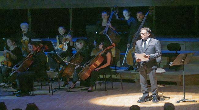 İzmir’de Ata’ya özlem notalarla yankılandı