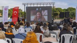 İzmir’den dünyaya, dünyadan İzmir’e: Buradayım, iyiyim