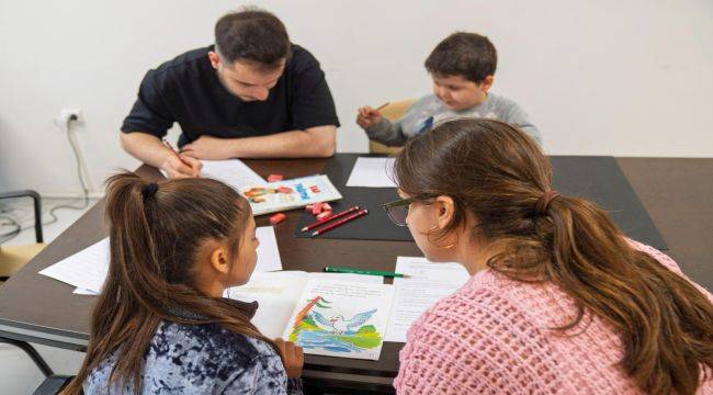 “Renkli Harfler” projesinde ders zili çaldı