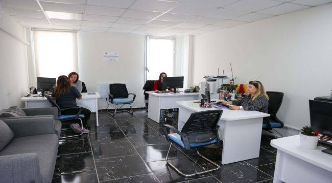 “Buca’nın İstihdam Ofisleri 6 Ayda 887 Kişiyi İşe Yerleştirdi”