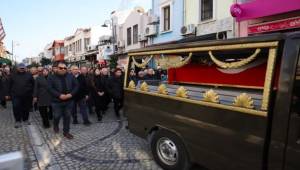 Çeşme efsane başkanını uğurladı