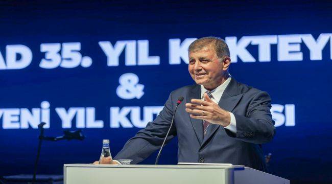 EGİAD yeni yaşını ve yeni yılı birlikte kutladı