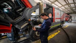 İtfaiye araçlarının bakım üssü: Mekatronik Atölyesi