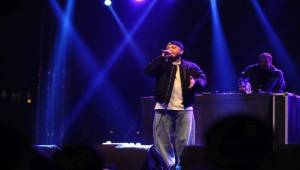 Karşıyaka Yeni Yıl Festivali’nde Anıl Piyancı coşkusu!