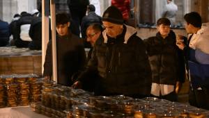 Manisa Büyükşehir’den Regaip Kandili İkramı