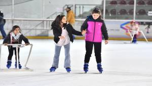 Büyükşehir’den öğrencilere yarıyıl tatili için buz pisti müjdesi