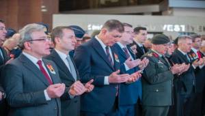 İzmir’in şehitleri Fethi Sekin ve Musa Can unutulmadı